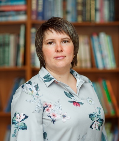 Белоусова Елена Валентиновна.